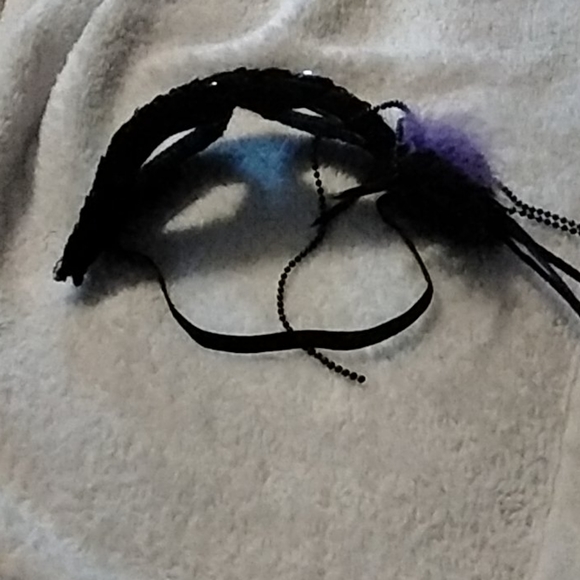 Mask - Picture 3 of 3